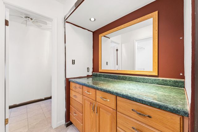 5016 El Claro Circle, West Palm Beach, FL 33415
