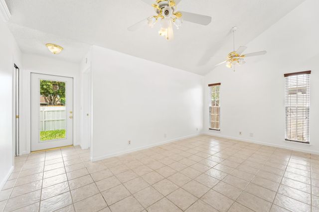 5016 El Claro Circle, West Palm Beach, FL 33415