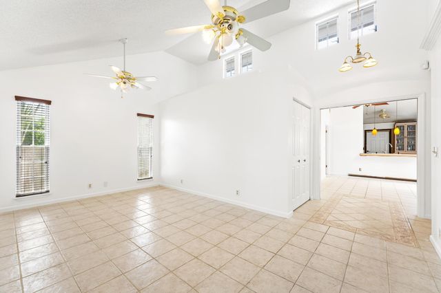 5016 El Claro Circle, West Palm Beach, FL 33415