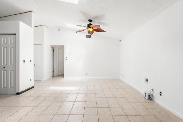 5016 El Claro Circle, West Palm Beach, FL 33415