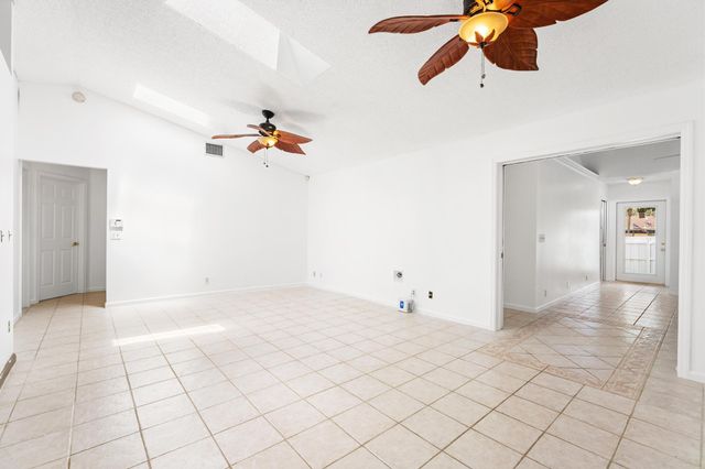 5016 El Claro Circle, West Palm Beach, FL 33415