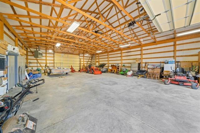 24406 S Persimmon Lane, Peculiar, MO 64078