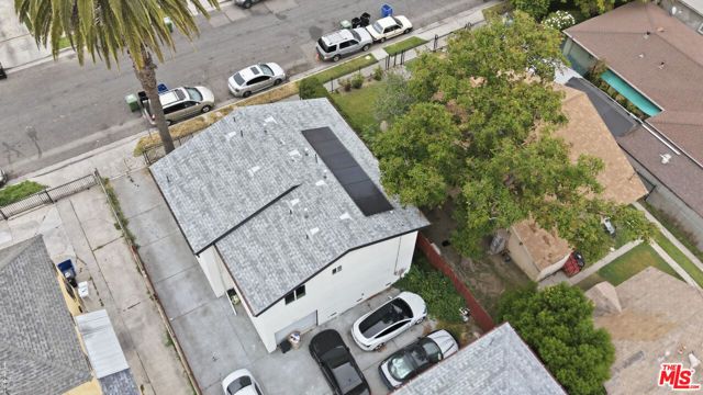 222 W 80th Street, Los Angeles, CA 90003