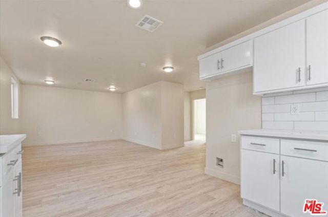 222 W 80th Street, Los Angeles, CA 90003