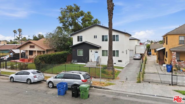 222 W 80th Street, Los Angeles, CA 90003