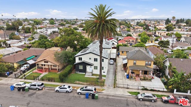 222 W 80th Street, Los Angeles, CA 90003