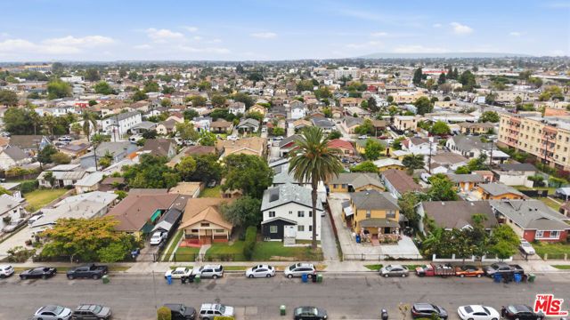 222 W 80th Street, Los Angeles, CA 90003