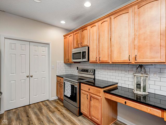 6640 Avalon Boulevard, Avon, IN 46123