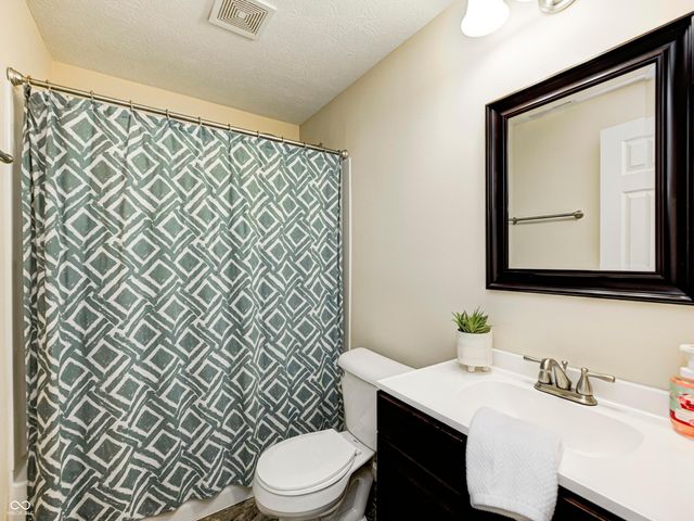 6640 Avalon Boulevard, Avon, IN 46123