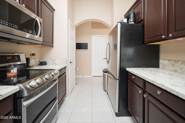 22016 W BEACON Lane, Wittmann, AZ 85361