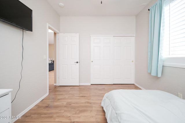 22016 W BEACON Lane, Wittmann, AZ 85361