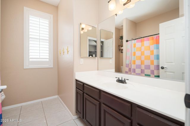22016 W BEACON Lane, Wittmann, AZ 85361