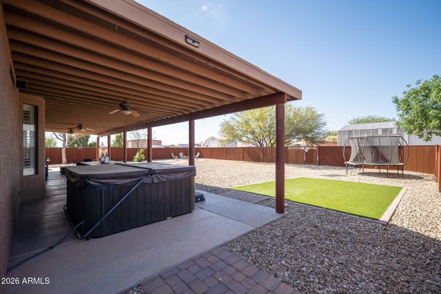 22016 W BEACON Lane, Wittmann, AZ 85361