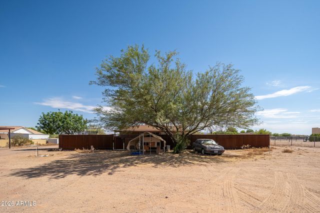 22016 W BEACON Lane, Wittmann, AZ 85361