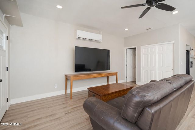 22016 W BEACON Lane, Wittmann, AZ 85361