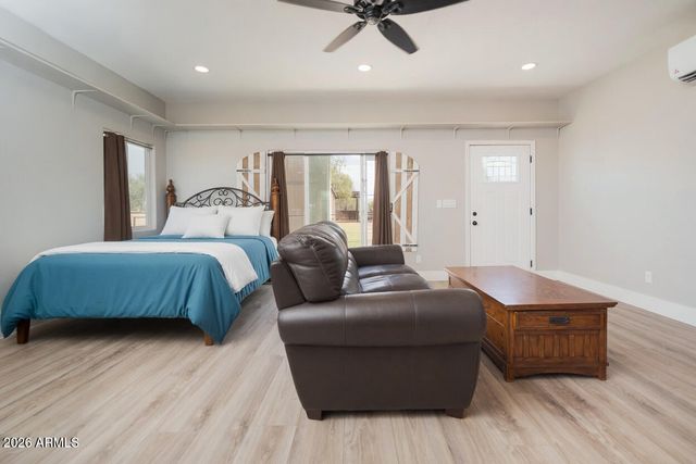 22016 W BEACON Lane, Wittmann, AZ 85361