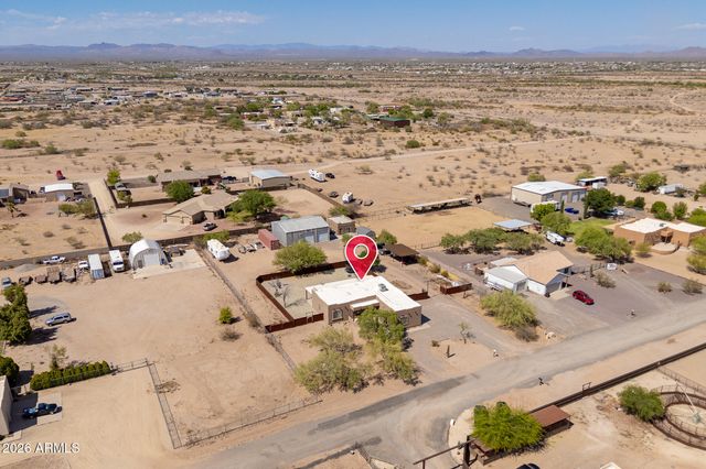 22016 W BEACON Lane, Wittmann, AZ 85361