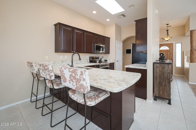 22016 W BEACON Lane, Wittmann, AZ 85361