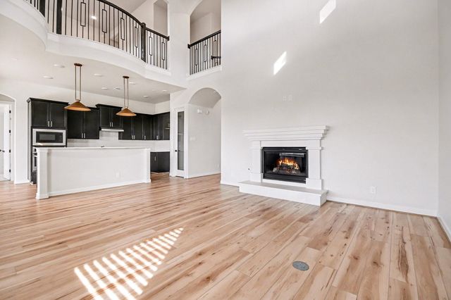 9215 Joe Louis, Mont Belvieu, TX 77523