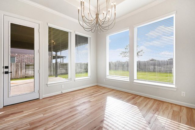 9215 Joe Louis, Mont Belvieu, TX 77523