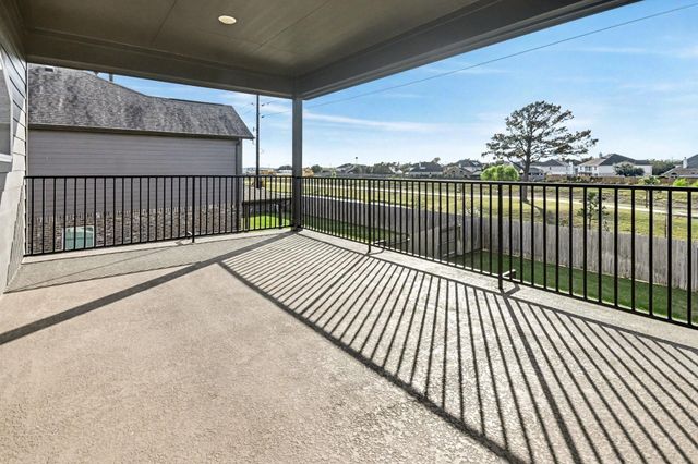 9215 Joe Louis, Mont Belvieu, TX 77523