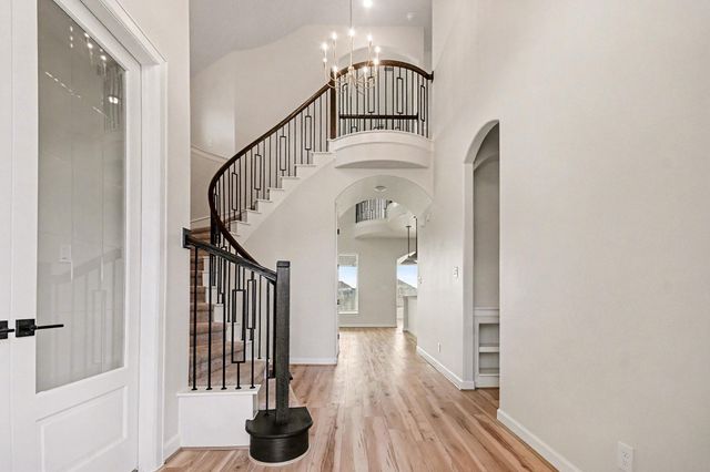 9215 Joe Louis, Mont Belvieu, TX 77523