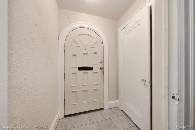 17166 Parkside Street, Detroit, MI 48221