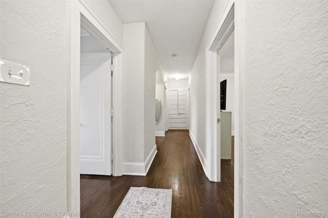 17166 Parkside Street, Detroit, MI 48221