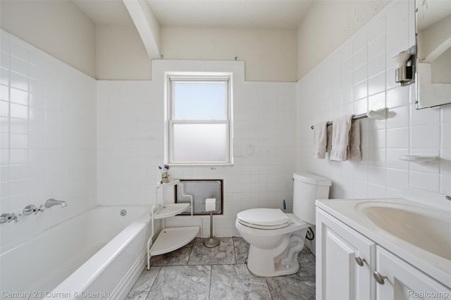 17166 Parkside Street, Detroit, MI 48221