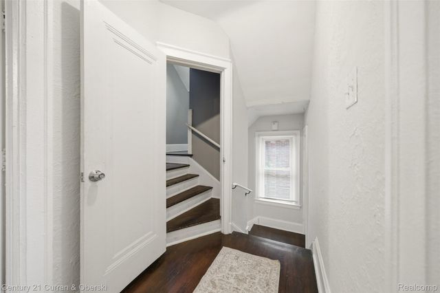 17166 Parkside Street, Detroit, MI 48221