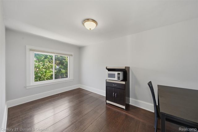 17166 Parkside Street, Detroit, MI 48221