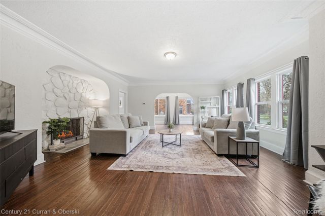 17166 Parkside Street, Detroit, MI 48221