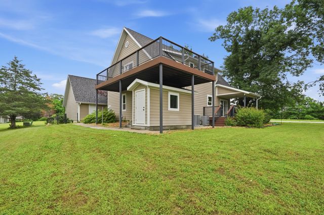 660 Hunt Club Circle, Galena, MO 65656