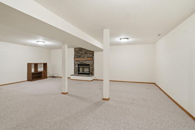 660 Hunt Club Circle, Galena, MO 65656