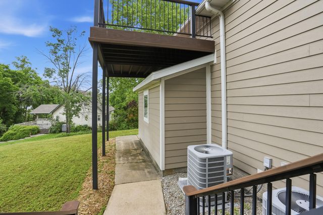 660 Hunt Club Circle, Galena, MO 65656