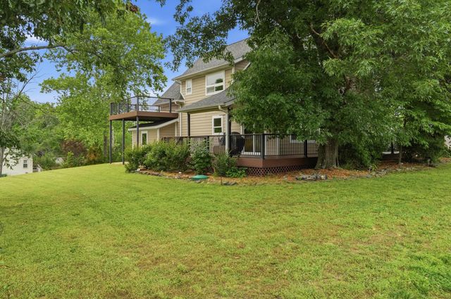 660 Hunt Club Circle, Galena, MO 65656