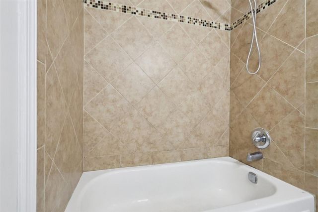 534 ORANGE DRIVE 27, Altamonte Springs, FL 32701