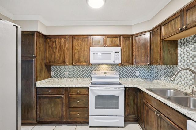 534 ORANGE DRIVE 27, Altamonte Springs, FL 32701