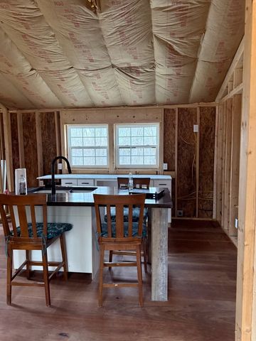 433 Greenbriar Rd, Dunbar, PA 15431