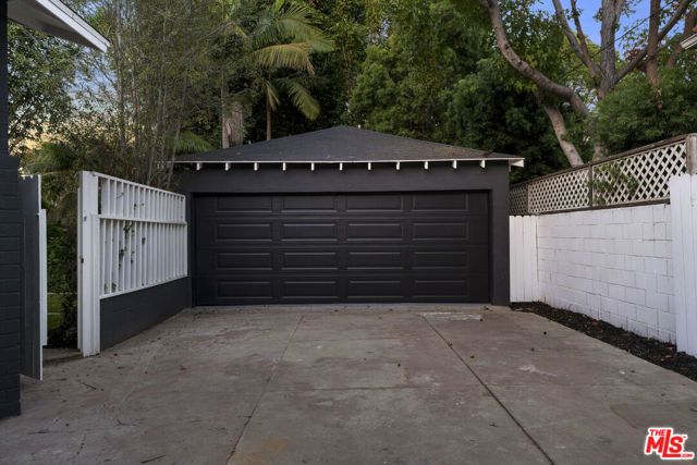 2441 21st Street, Santa Monica, CA 90405