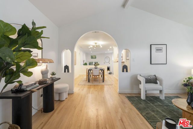 2441 21st Street, Santa Monica, CA 90405