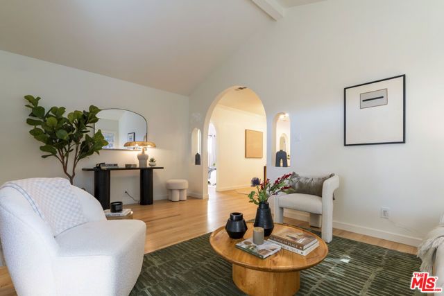 2441 21st Street, Santa Monica, CA 90405