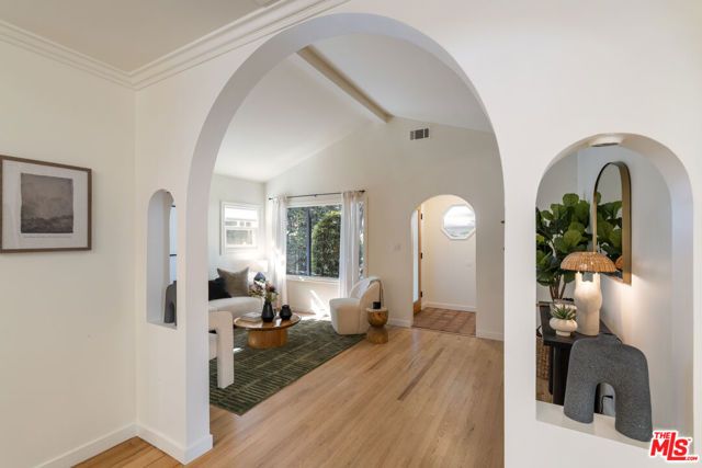 2441 21st Street, Santa Monica, CA 90405
