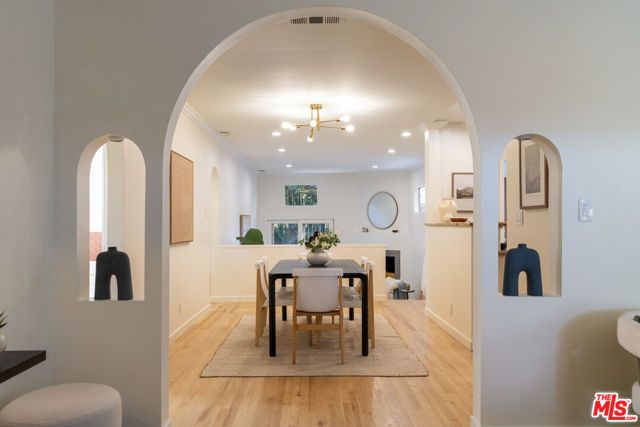 2441 21st Street, Santa Monica, CA 90405