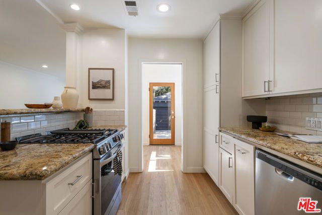 2441 21st Street, Santa Monica, CA 90405