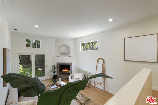 2441 21st Street, Santa Monica, CA 90405