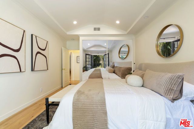2441 21st Street, Santa Monica, CA 90405