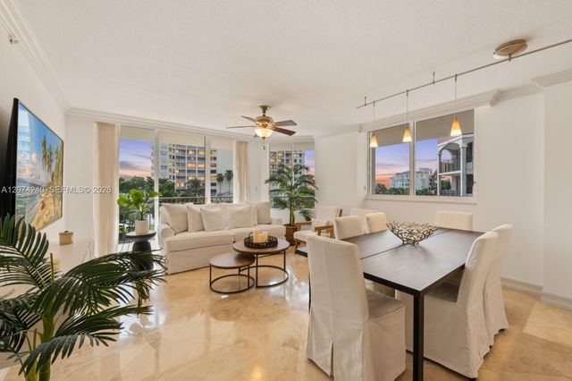 2011 N Ocean Boulevard 401, Fort Lauderdale, FL 33305