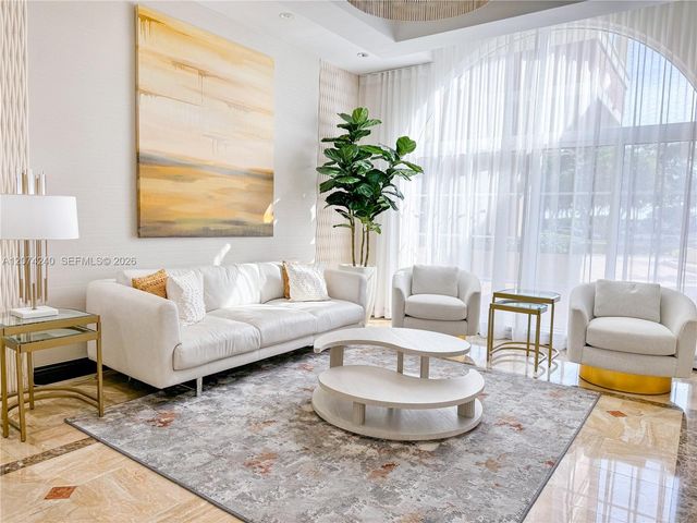 2011 N Ocean Boulevard 401, Fort Lauderdale, FL 33305