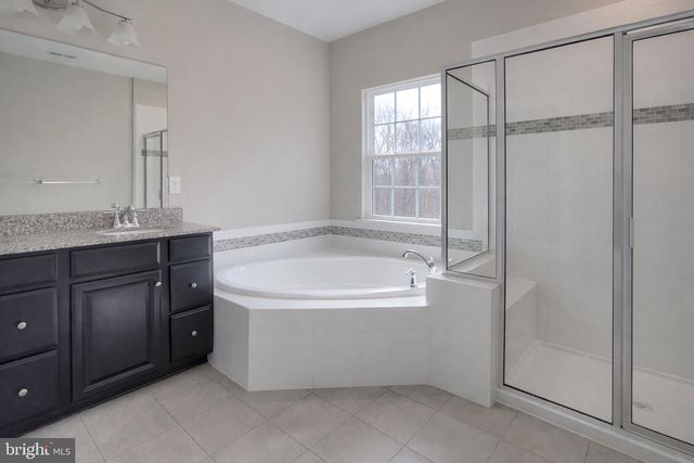 103 ISABELLE CT, Marlton, NJ 08053